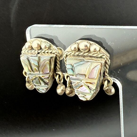 Alpaca Silver Aztec Mask Tiki Carved MOP Screw-back Clip Earrings VTG Mexico - Picture 3 of 13